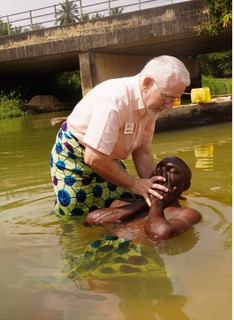 Man from Nigeria baptized into Christ